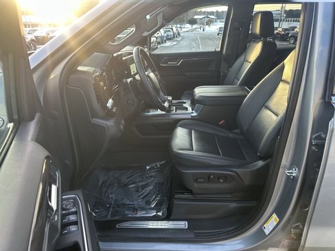 Certified 2023 Chevrolet Silverado 1500 LTZ w/ Technology Package image 13