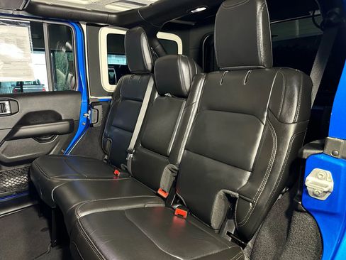 Used 2022 Jeep Wrangler Unlimited Rubicon image 20