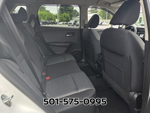 Used 2021 Nissan Rogue SV FWD image 14