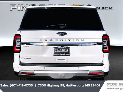 Used 2024 Ford Expedition Limited AWD/4WD image 4