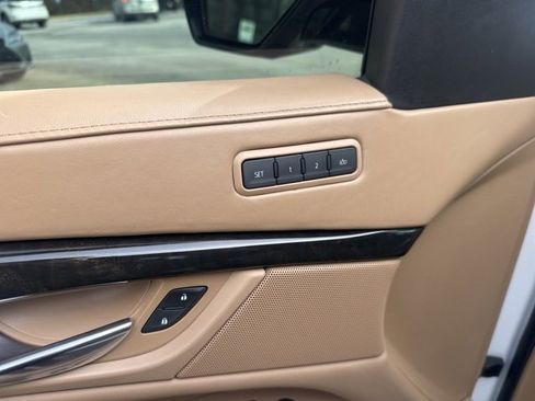 Used 2019 Cadillac Escalade ESV Platinum image 12