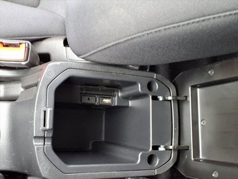 Used 2014 Chevrolet Cruze LT FWD image 25