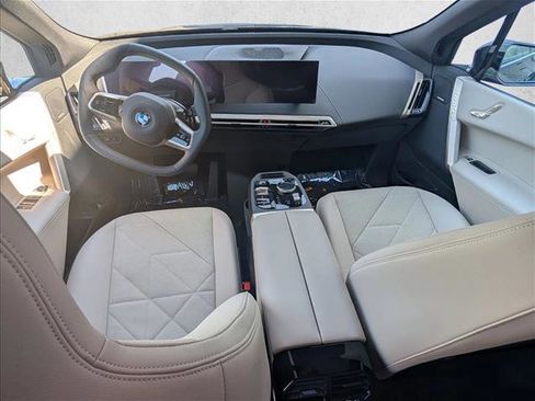 New 2026 BMW iX xDrive45 w/ Premium Package AWD/4WD image 18
