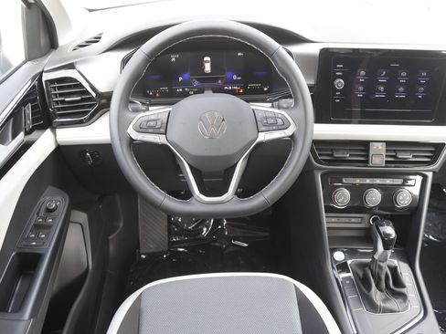 New 2025 Volkswagen Taos S image 17