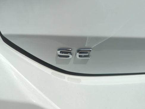 New 2026 Volkswagen Tiguan SE AWD/4WD image 22