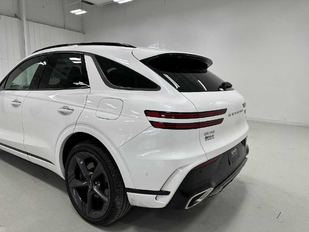 Certified 2026 Genesis GV70 3.5T Sport Prestige AWD/4WD image 15