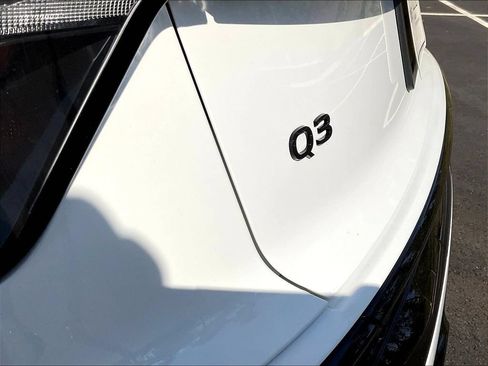 New 2026 Audi Q3 quattro 2.0T AWD/4WD image 9