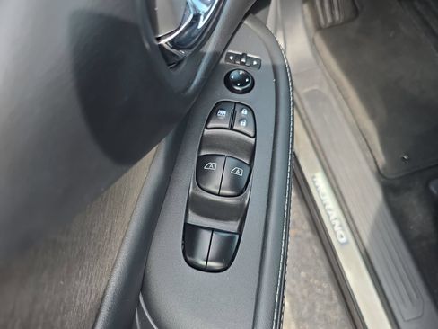Used 2023 Nissan Murano SV w/ SV Midnight Edition Package FWD image 14