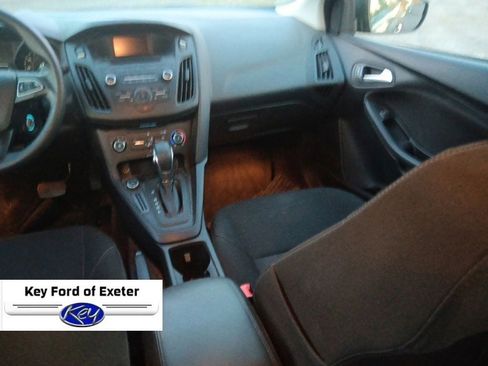 Used 2017 Ford Focus SE FWD image 16