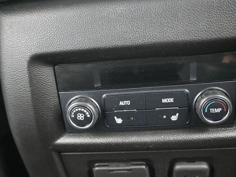 Used 2019 Chevrolet Traverse Premier AWD/4WD image 18