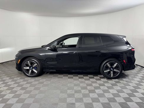 Used 2024 BMW iX xDrive50 w/ Premium Package AWD/4WD image 11