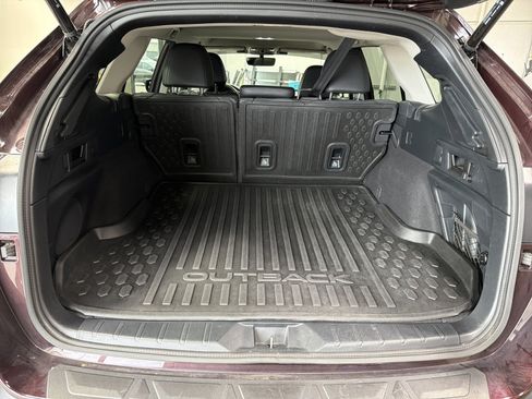 Certified 2025 Subaru Outback Limited AWD/4WD image 21