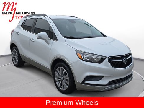 Used 2019 Buick Encore Preferred image 4