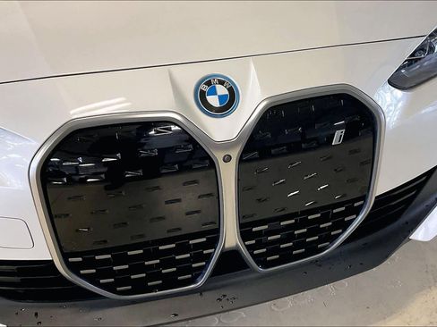 Certified 2024 BMW i4 eDrive35 w/ Premium Package image 31