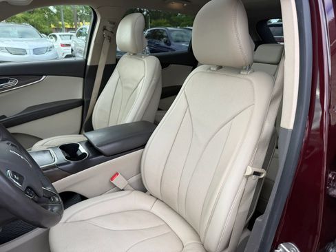 Used 2017 Lincoln MKX Reserve w/ Lincoln MKX Climate Package AWD/4WD image 16
