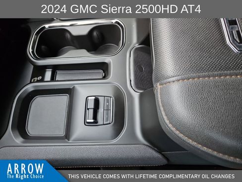 Used 2024 GMC Sierra 2500 AT4 w/ AT4 Preferred Package image 28