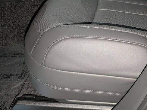 New 2026 Land Rover Range Rover SE AWD/4WD image 14