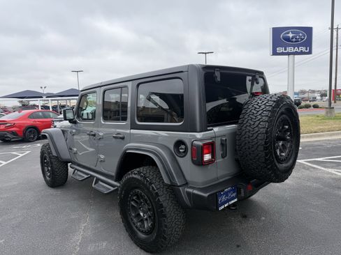 Used 2023 Jeep Wrangler Willys image 5