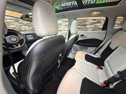 Used 2018 Jeep Compass Latitude w/ Popular Equipment Group AWD/4WD image 27