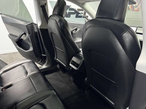 Used 2021 Tesla Model Y Long Range AWD/4WD image 47