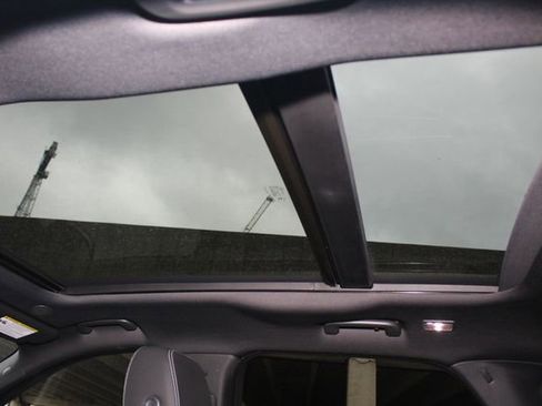 New 2026 Jaguar F-PACE R-Dynamic S image 23