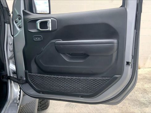 Used 2021 Jeep Wrangler Unlimited Sport image 29