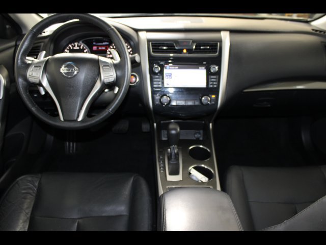 Used 2015 Nissan Altima 3.5 SL FWD image 15