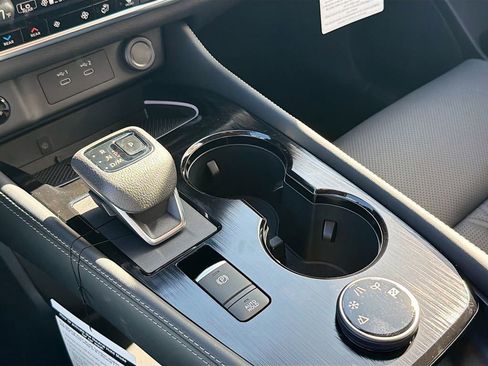 New 2026 Nissan Rogue Platinum w/ Platinum Premium Package image 17