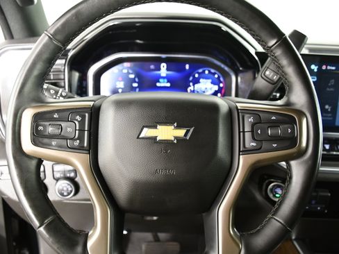 Used 2024 Chevrolet Silverado 3500 High Country w/ High Country Premium Package AWD/4WD image 22