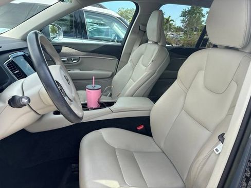 Used 2023 Volvo XC90 B6 Plus w/ Protection Package Premier AWD/4WD image 2