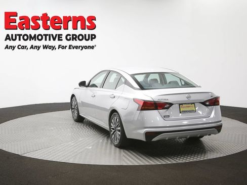Used 2024 Nissan Altima 2.5 SV FWD image 64
