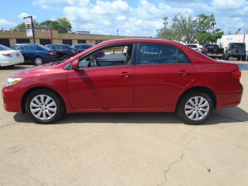 Used 2012 Toyota Corolla LE FWD image 5