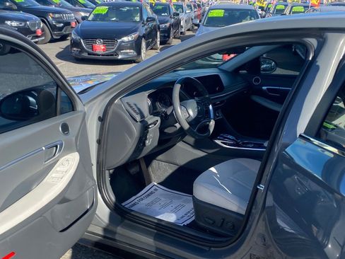 Used 2021 Hyundai Sonata SEL FWD image 10