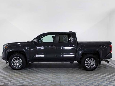 Used 2024 Toyota Tacoma Limited w/ Limited Package (LT) AWD/4WD image 3