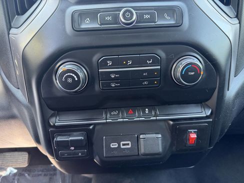 Used 2021 Chevrolet Silverado 2500 Custom w/ Custom Value Package image 16