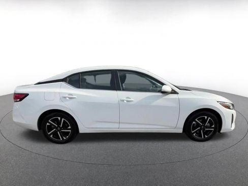 Used 2025 Nissan Sentra SV FWD image 16