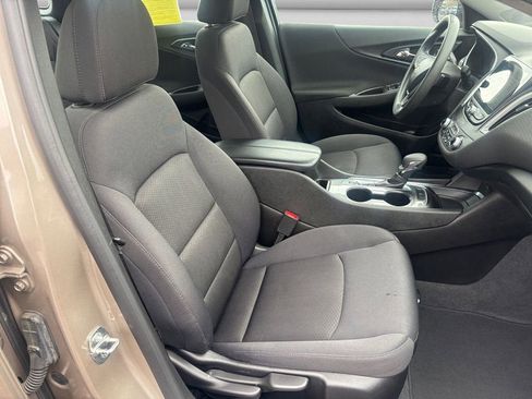 Used 2023 Chevrolet Malibu LT image 15