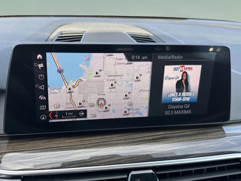 Used 2019 BMW 530i w/ Premium Package image 32