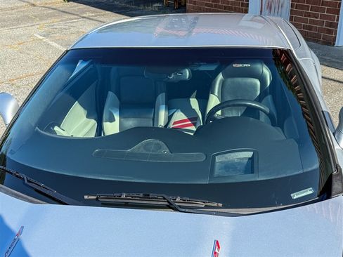 Used 2009 Chevrolet Corvette Z06 RWD image 13