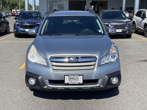 Used 2013 Subaru Outback 2.5i Premium w/ All-Weather Pkg AWD/4WD image 12
