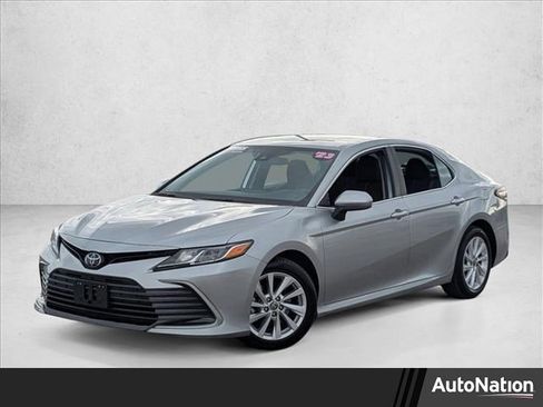 Used 2023 Toyota Camry LE image 1