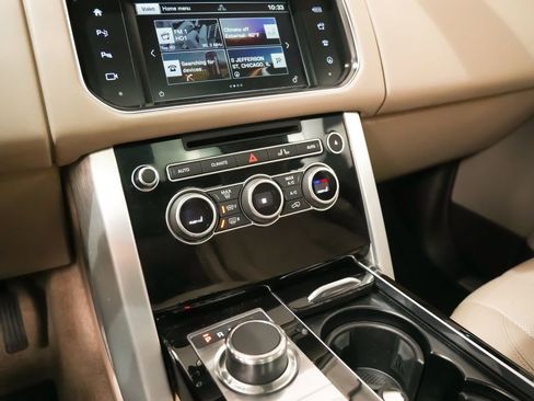 Used 2016 Land Rover Range Rover HSE image 30