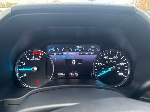 Used 2022 Ford F350 Lariat w/ Black Appearance Package image 41