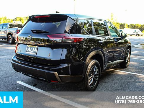 Used 2024 Nissan Rogue S FWD image 5
