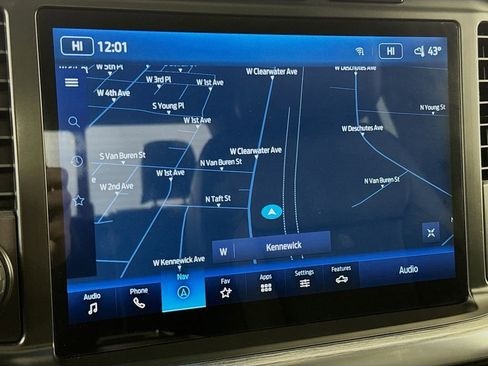 Used 2022 Ford F150 Lariat image 11