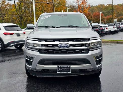 Used 2022 Ford Expedition Limited image 4