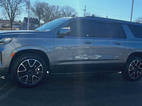 Certified 2022 Chevrolet Suburban RST image 6