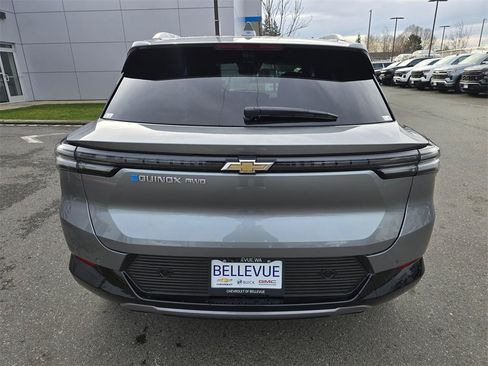 New 2026 Chevrolet Equinox EV LT image 4