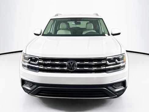 Used 2019 Volkswagen Atlas SE w/ Towing Package image 2