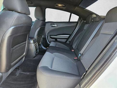 Used 2018 Dodge Charger SXT RWD image 22